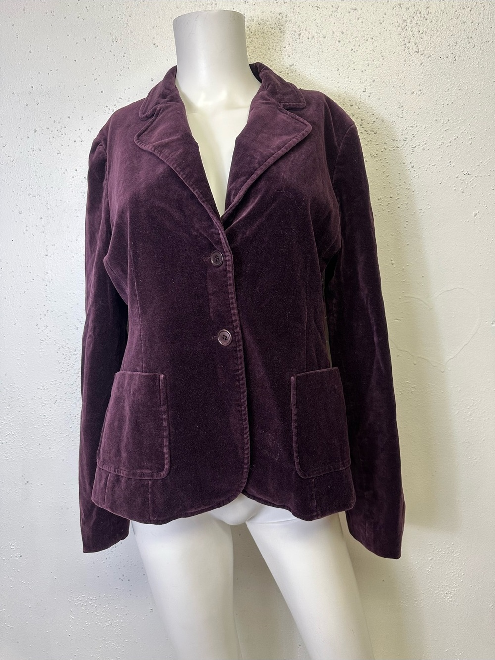 BCBGMaxAzria Plum Velvet Blazer Jacket size large